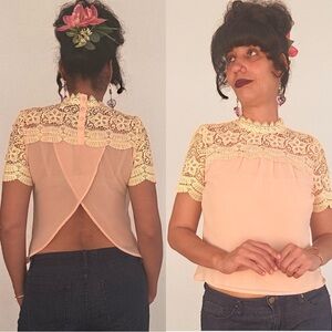 Faisca Yellow lace Neck Collar￼ Sheer ￼pink  open back blouse￼ Sz S